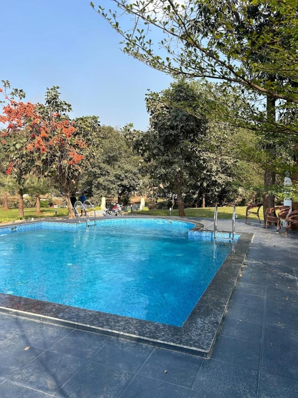 Grand Celebration Resort Neral Bagian luar foto