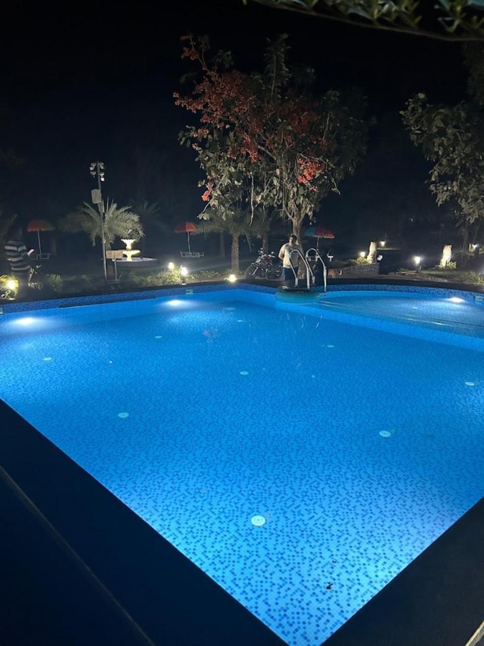 Grand Celebration Resort Neral Bagian luar foto