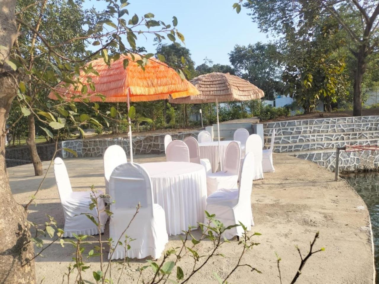 Grand Celebration Resort Neral Bagian luar foto