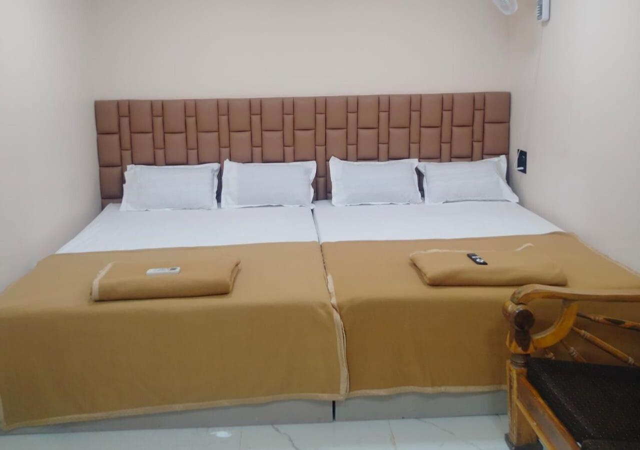 Grand Celebration Resort Neral Bagian luar foto